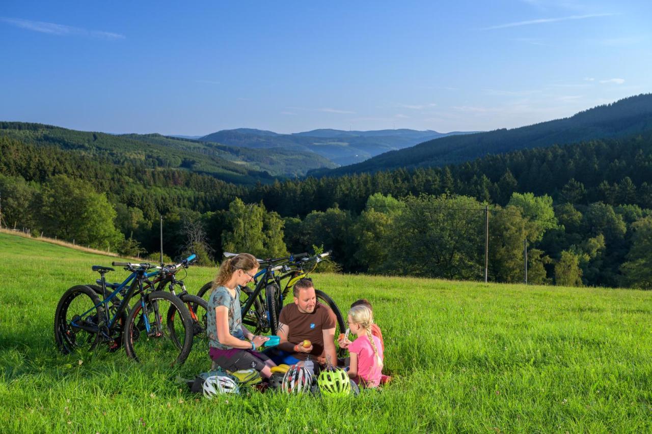 Hotel Tiefenhagen Sauerland Lennestadt Bagian luar foto
