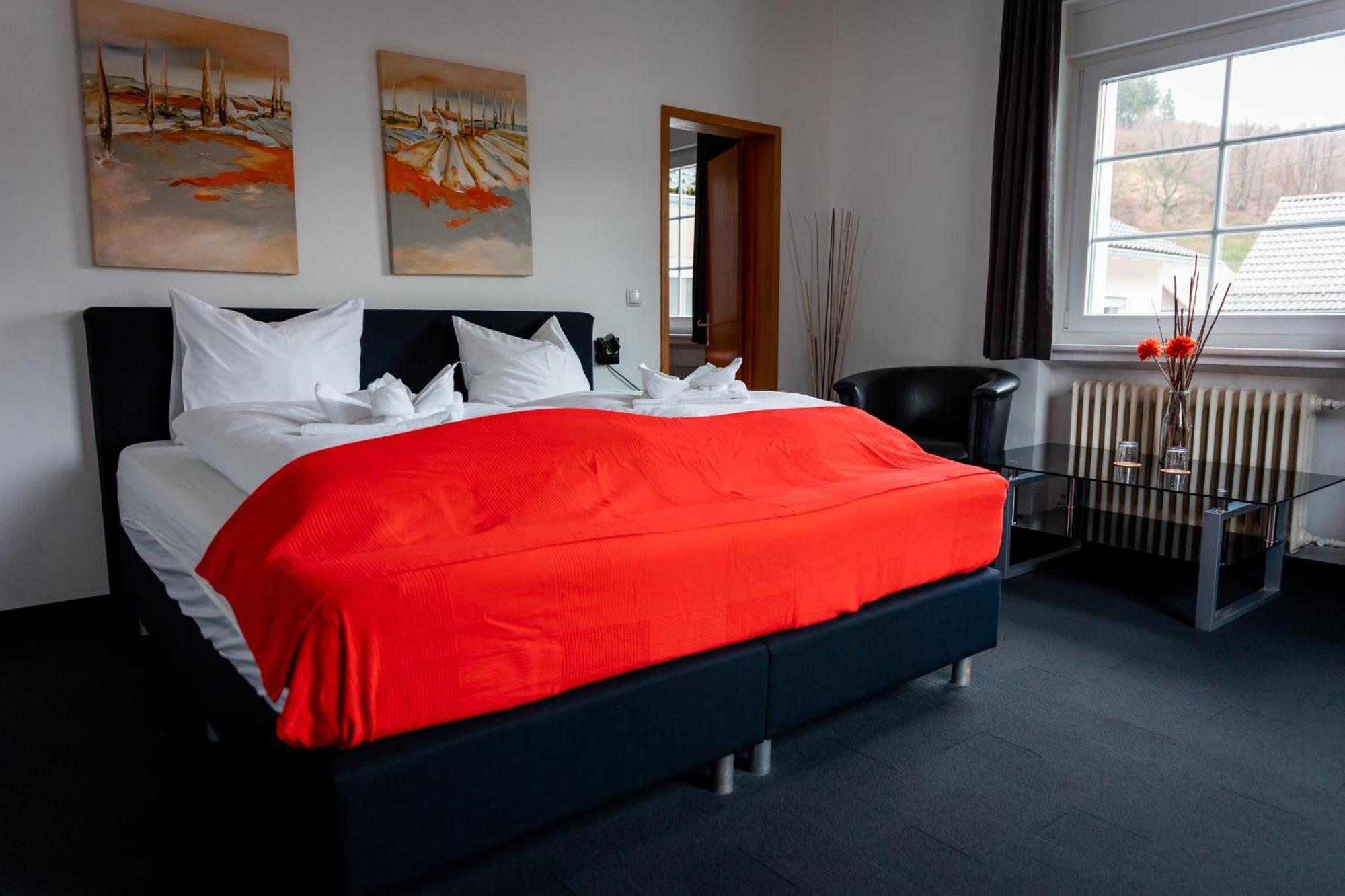 Hotel Tiefenhagen Sauerland Lennestadt Bagian luar foto