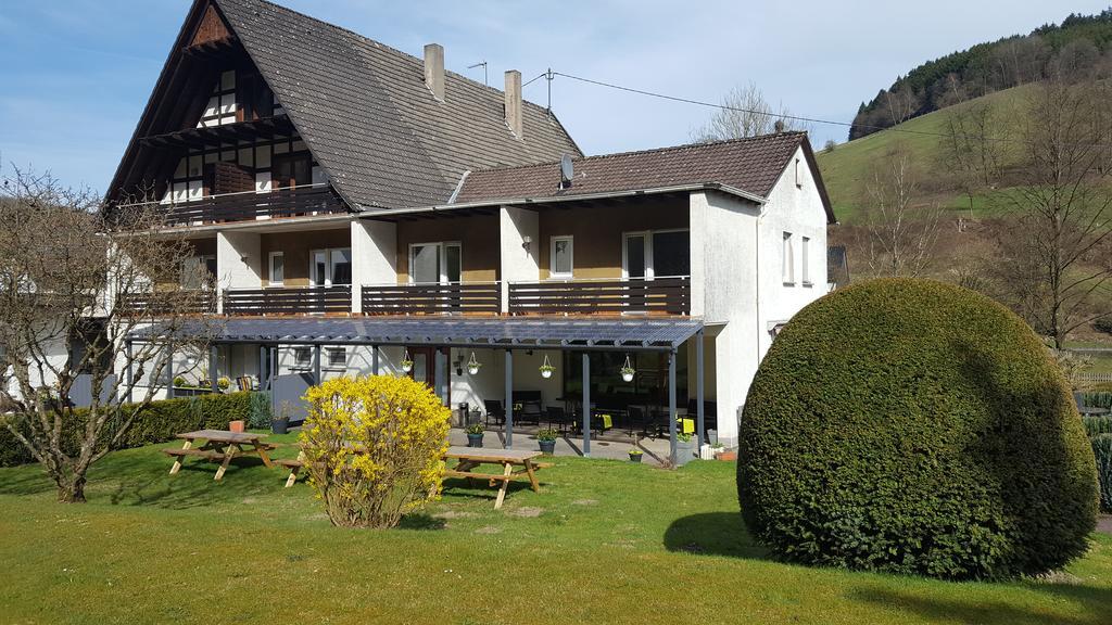 Hotel Tiefenhagen Sauerland Lennestadt Bagian luar foto